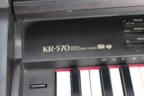 dan piano dien roland kr 570 2