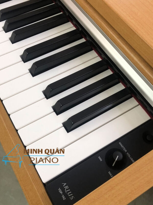 Đàn piano điện Yamaha YDP-142R