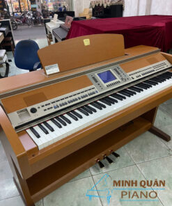 yamaha cvp 403 C 1