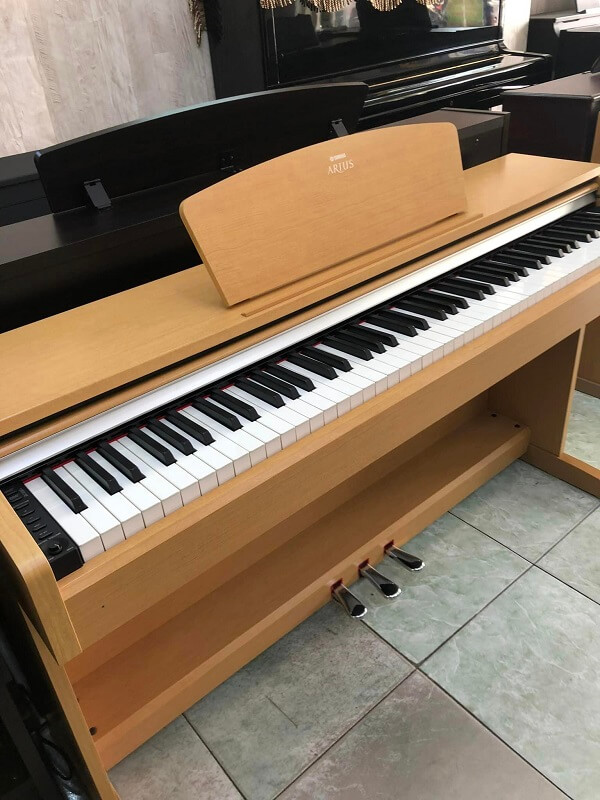 Đàn piano Yamaha YDP-142C