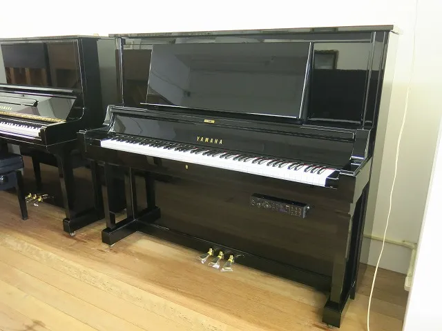 Yamaha UX50Bl Yamaha UX50Bl