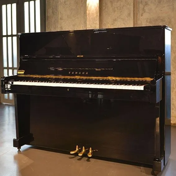 Yamaha U1E