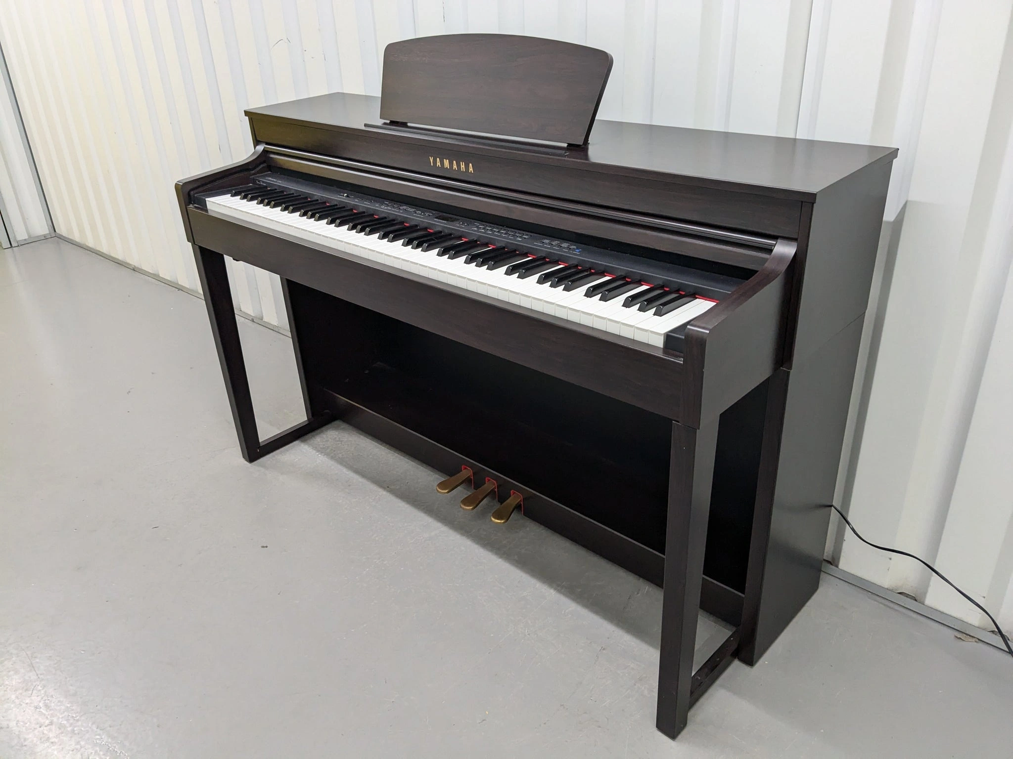 Yamaha CLP-430 piano-dien-yamaha-clp-430-cho-gia-dinh-1