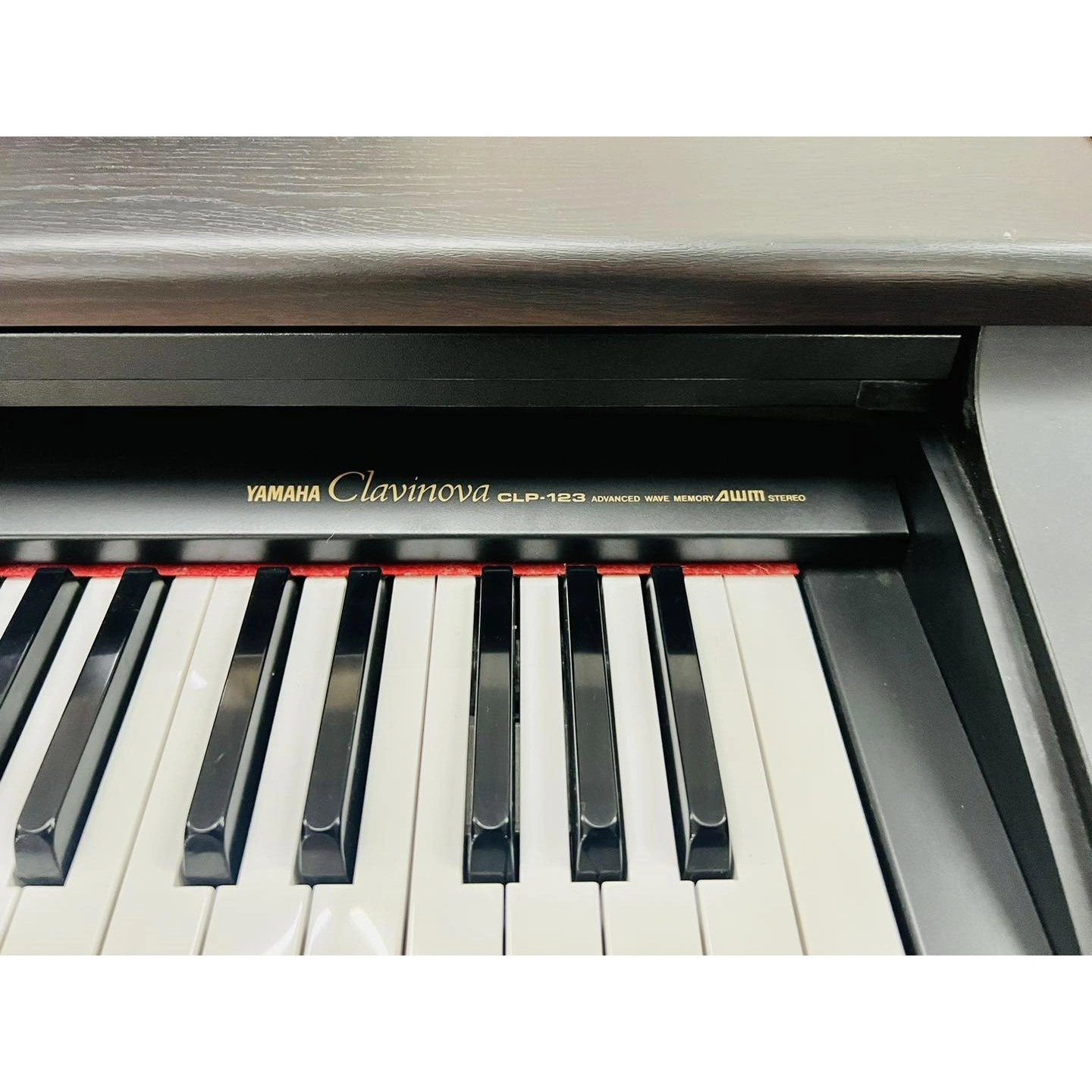 Yamaha CLP-123 Yamaha CLP-123