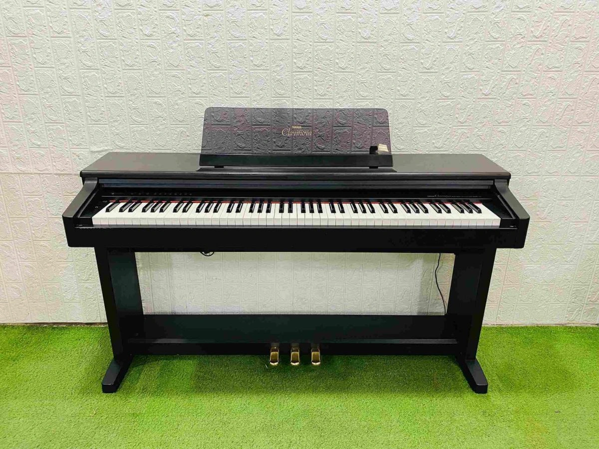 Yamaha CLP-123 Yamaha CLP-123