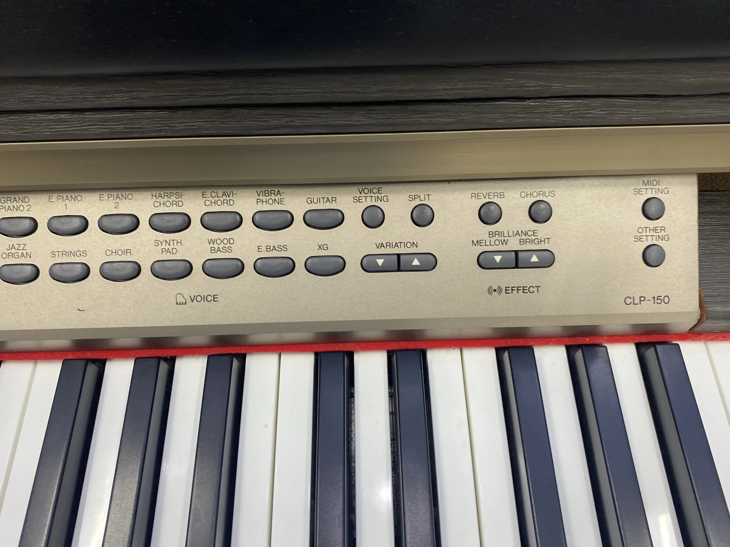 Yamaha CLP-150 Yamaha CLP-150