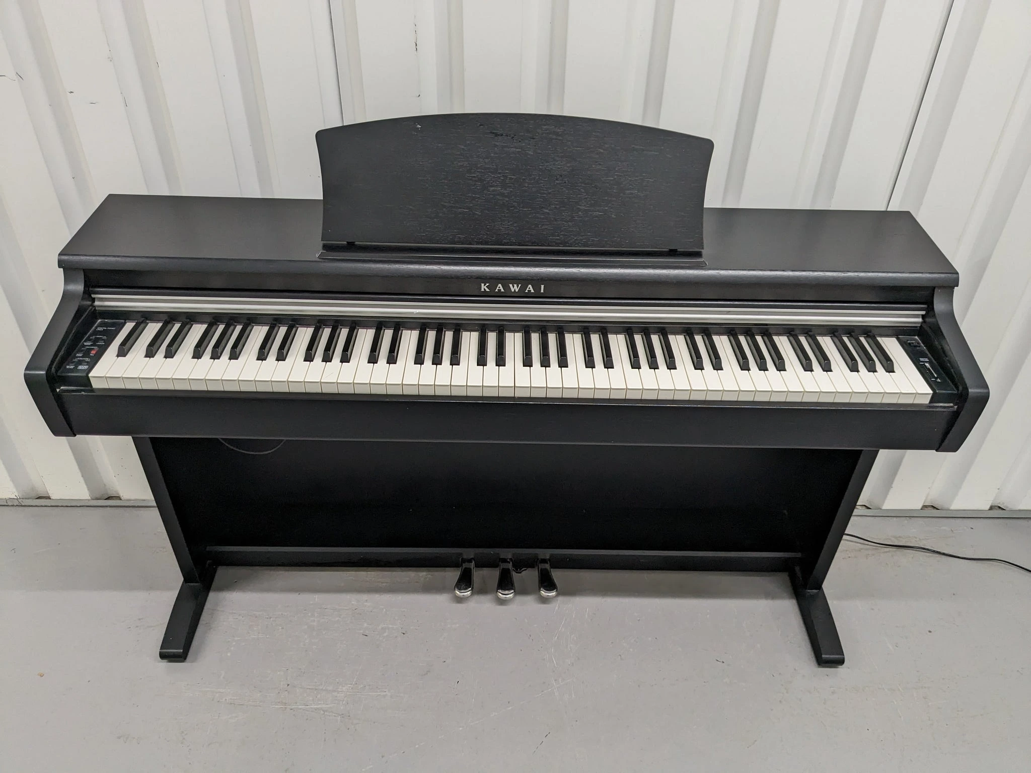 Kawai CN-23 Kawai CN-23