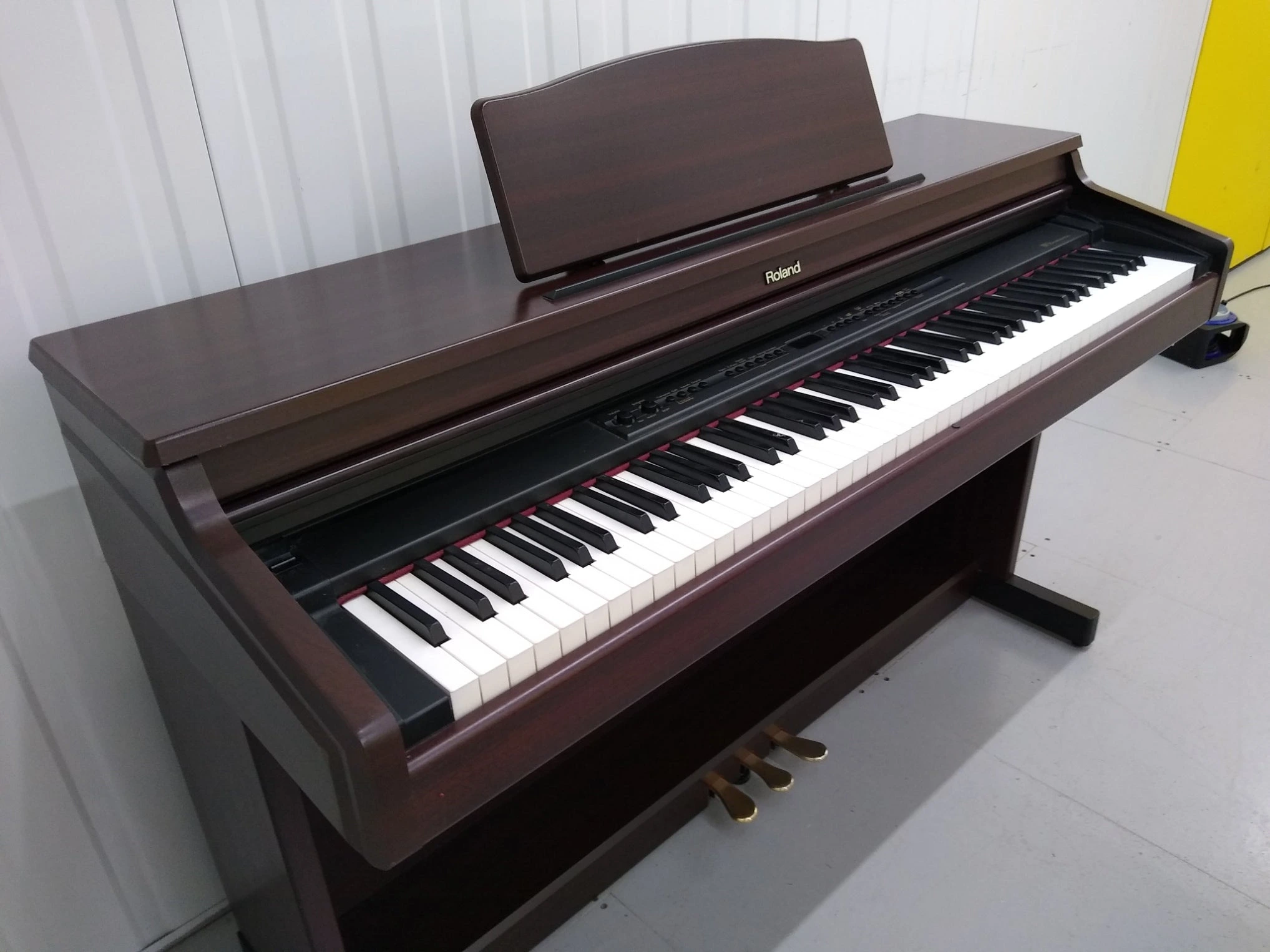 Roland HP-3 Roland HP-3