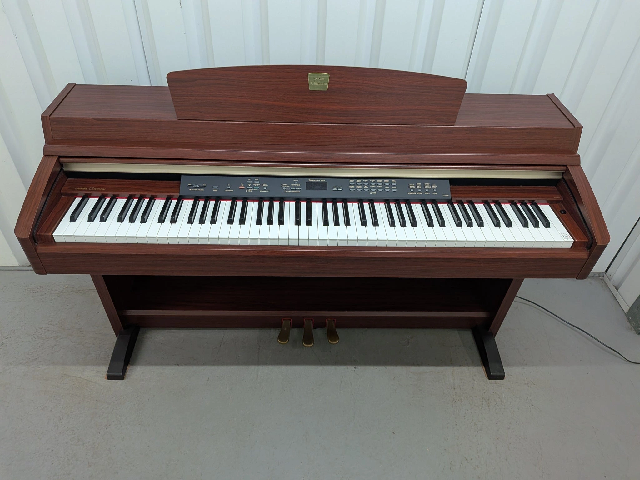 Yamaha CLP-230 - Piano Điện Yamaha Âm Thanh Trung Thực 1 Yamaha CLP-230
