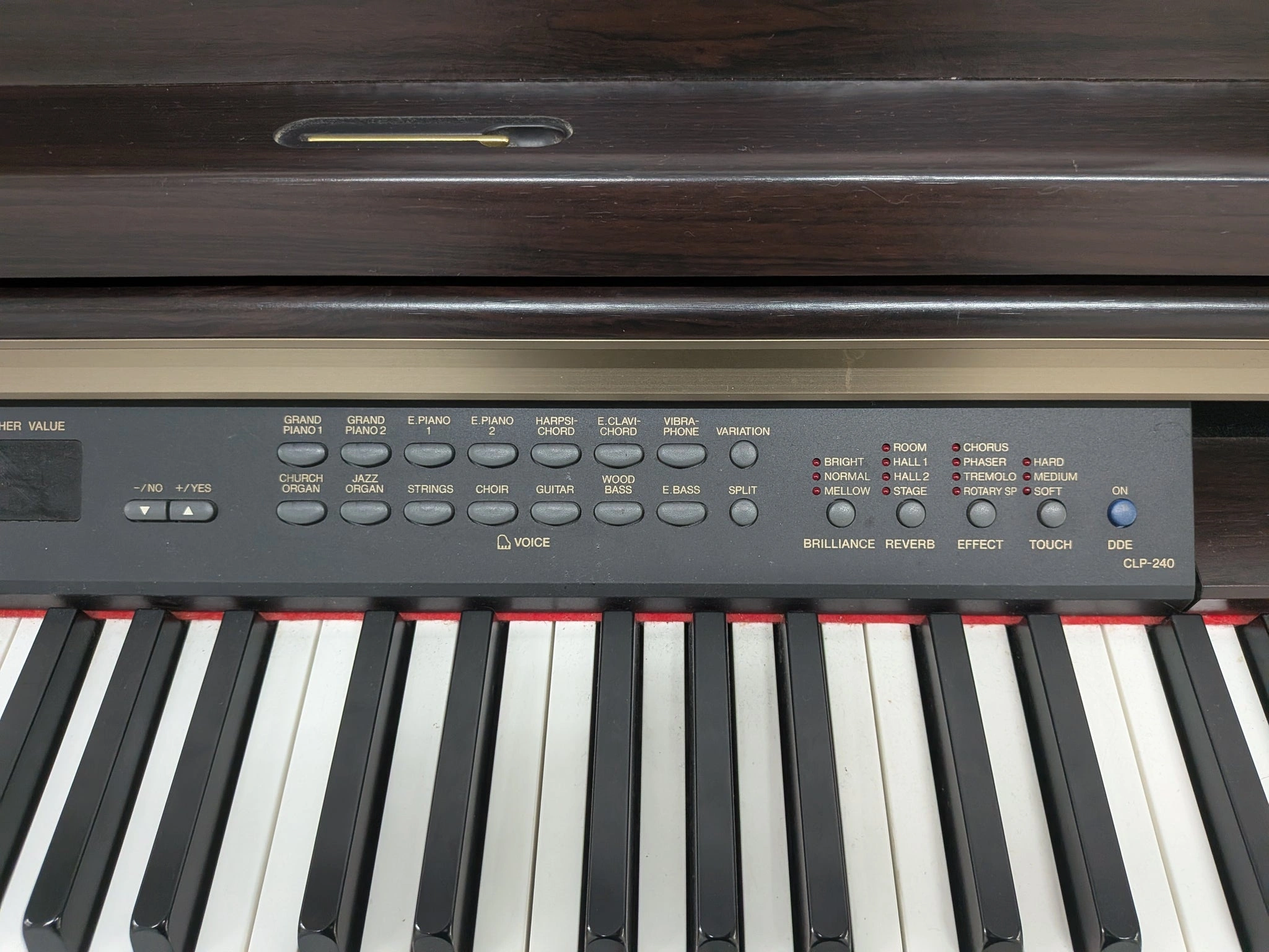 Yamaha CLP-240