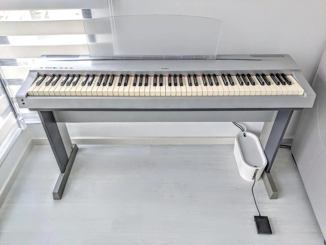 Yamaha P-70