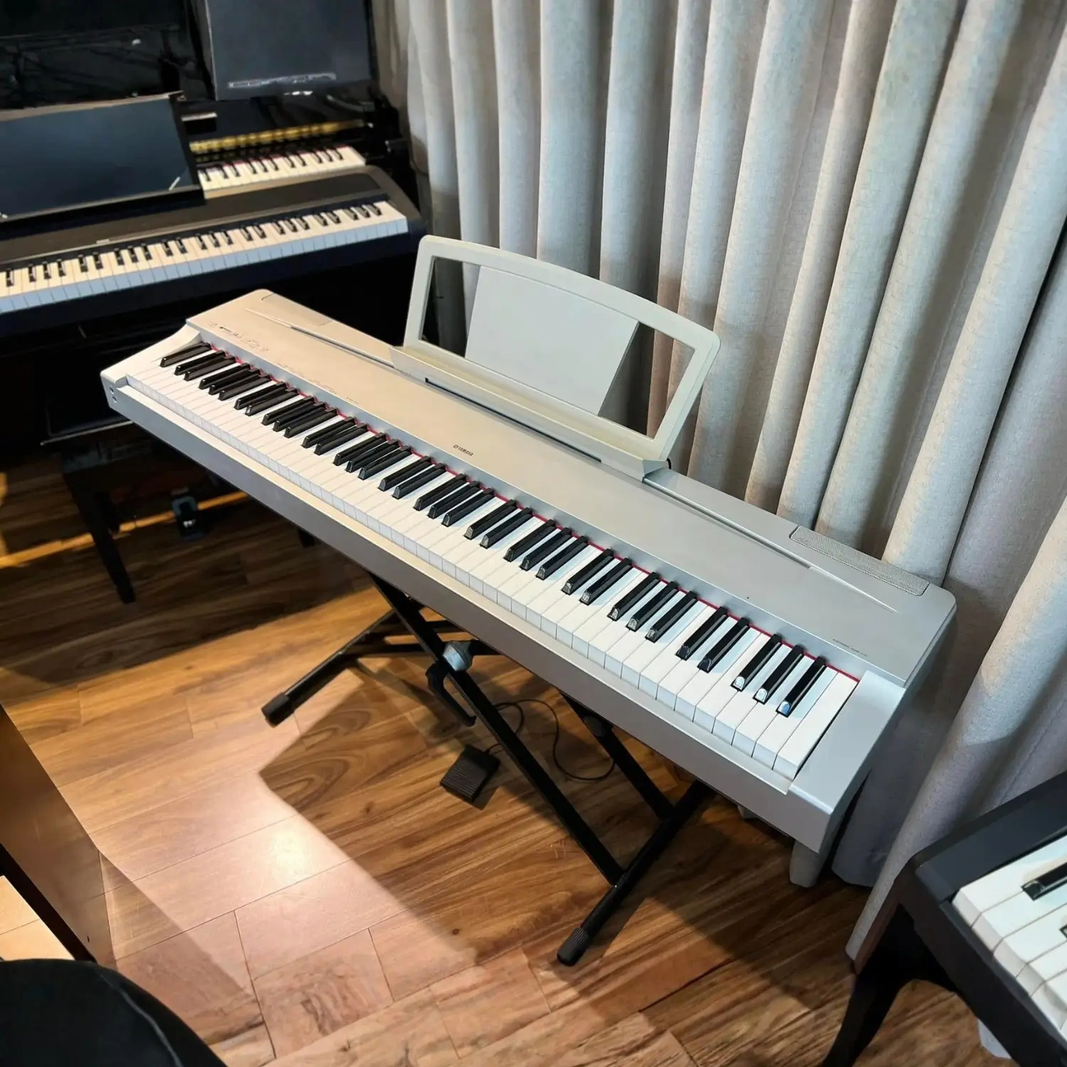 Yamaha P-70