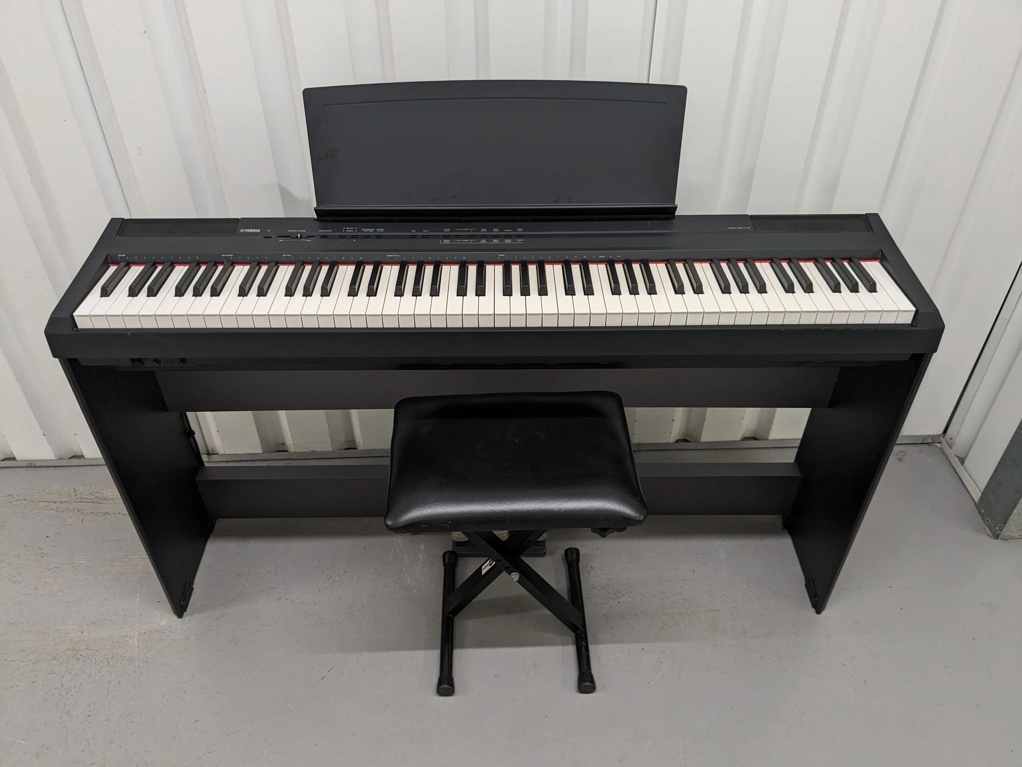 Yamaha P-105