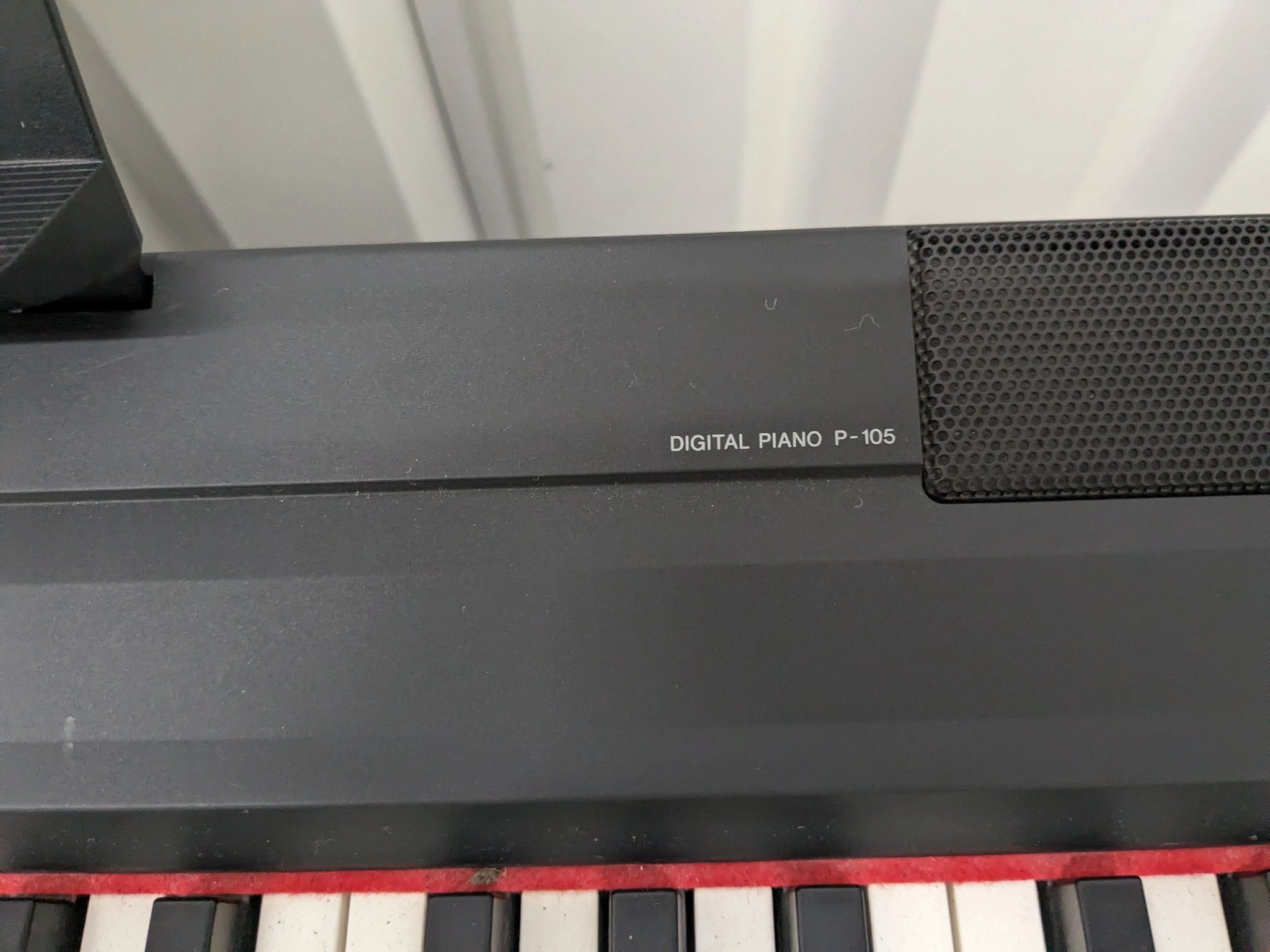 Yamaha P-105