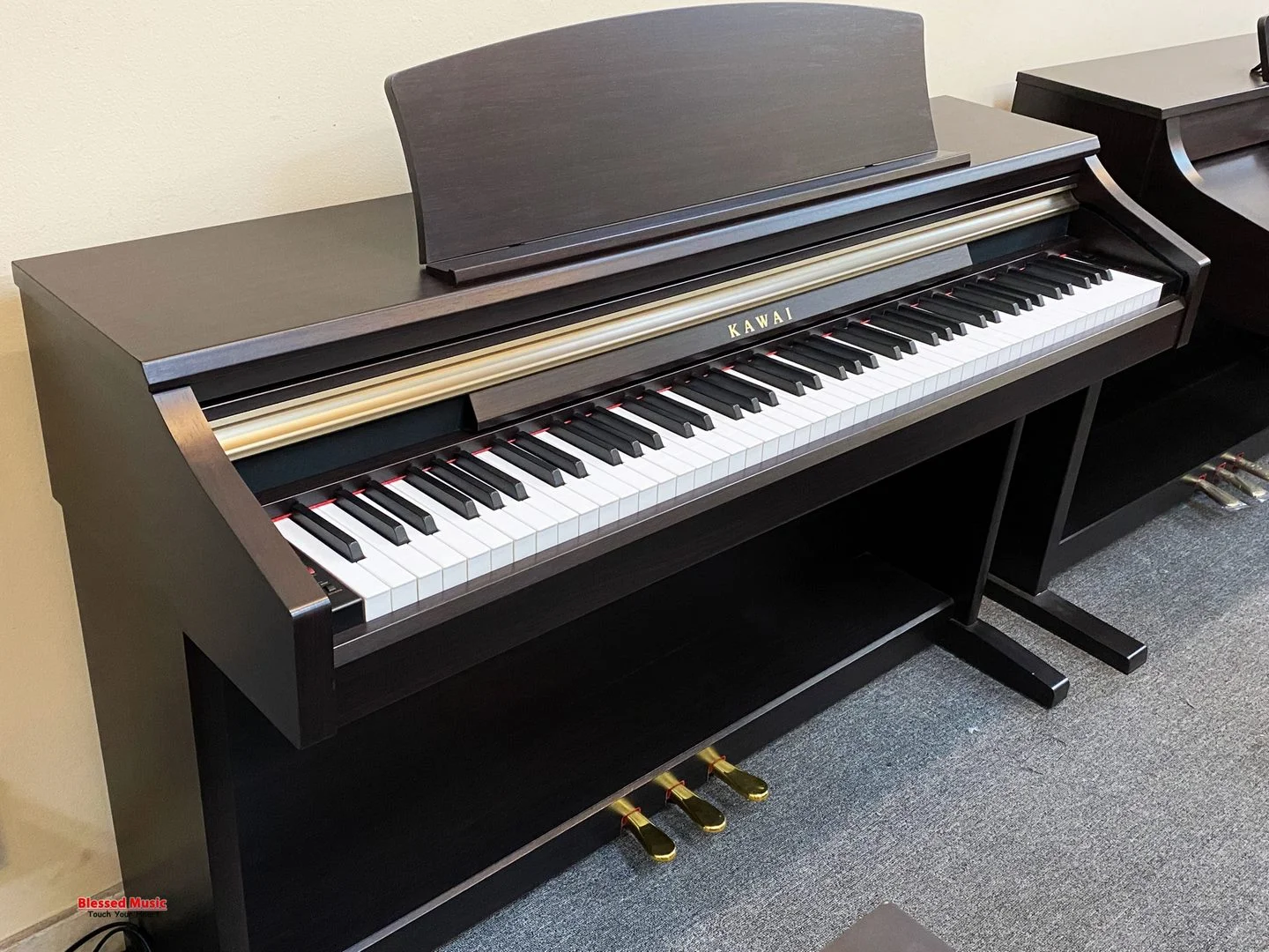Kawai CA-12 – Piano Điện Phím Gỗ, Giá Tốt 1 kawai-ca-12-piano-dien-phim-go-gia-tot-1