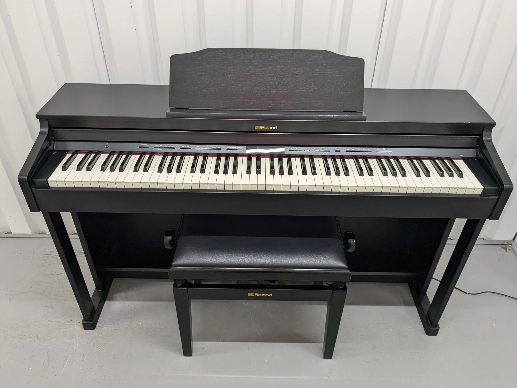 Roland HP-601 – Piano Điện Nhật Bản, Thiết Kế Đẹp 1 Roland HP-601 – Thiết Kế Đẹp