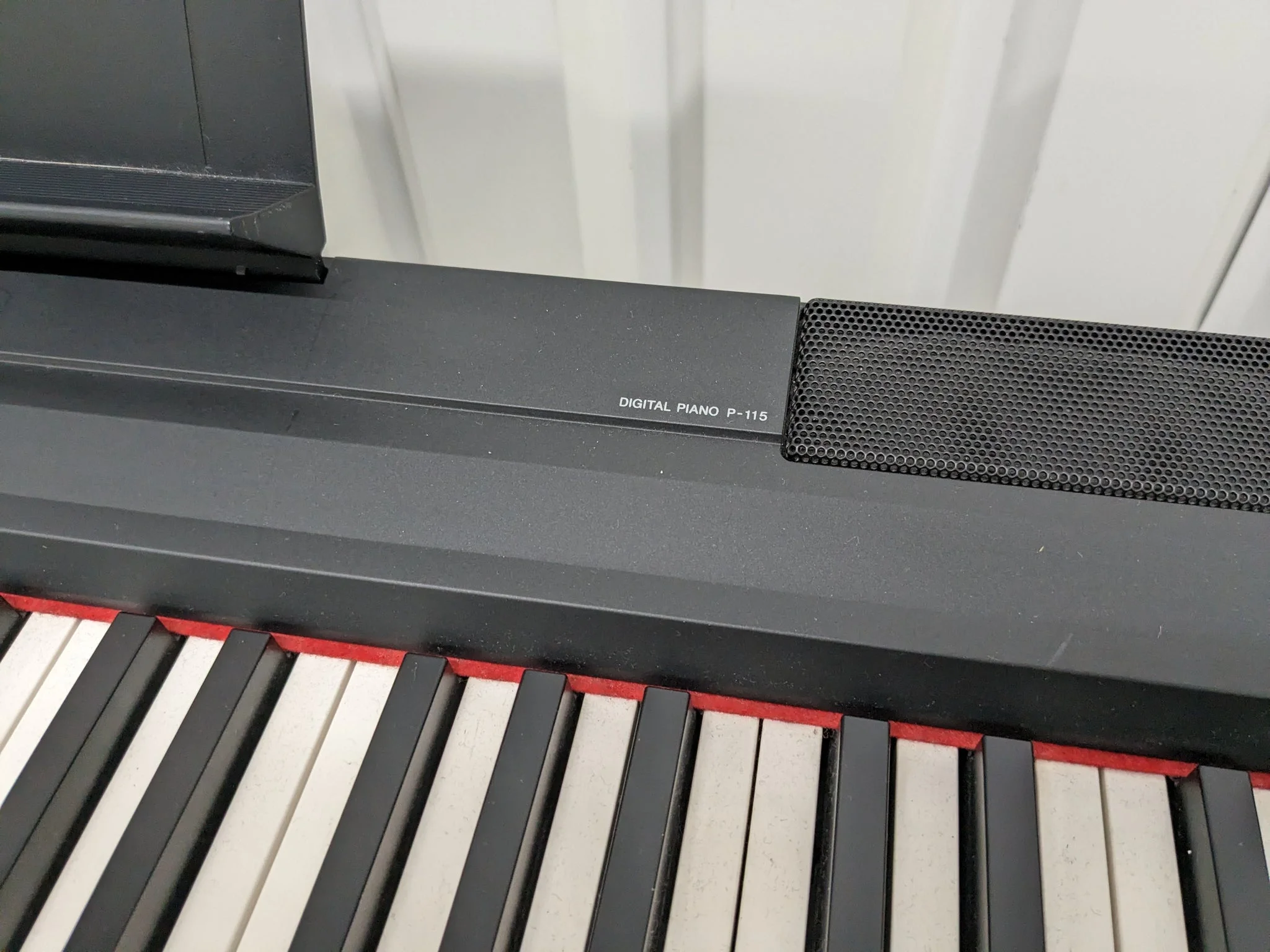 Yamaha P-115 – Piano Điện Gọn Nhẹ, Âm Thanh Hay 2 yamaha-p-115-piano-dien-gon-nhe-am-thanh-hay-2